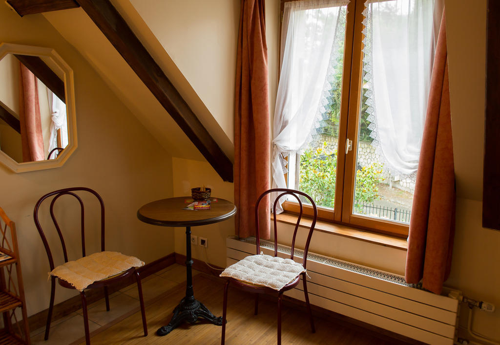 Chambres D'Hotes Sur La Courtine De Coucy Habitación foto